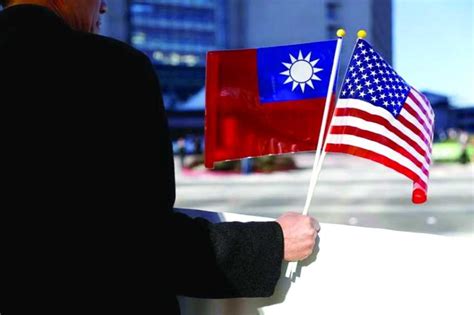 US delegation to attend Taiwan inauguration as China tensions .